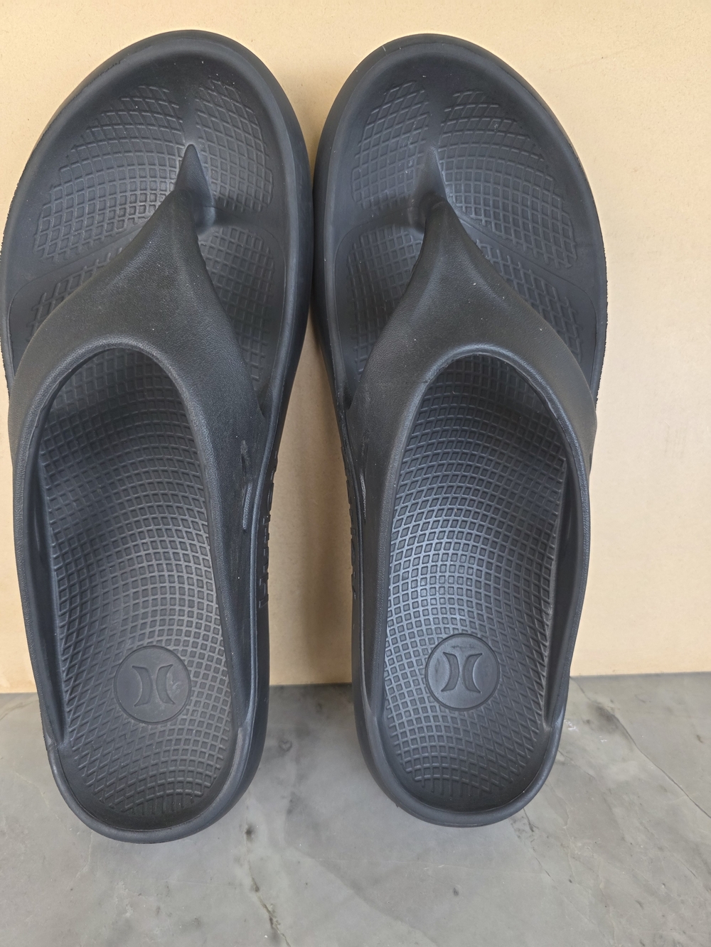 Hurley Black Contoured Flip Flop Sandals